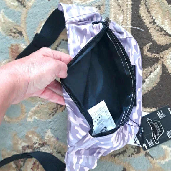 2x*Host Pick*Puma Uniform fanny pack - Picture 9 of 16